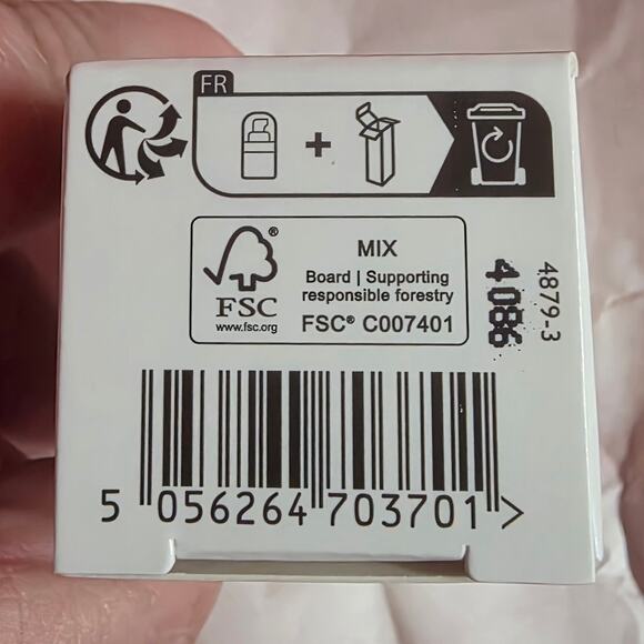 Ren Clean Skincare New Brightening dark circle Radiance eye cream Full size 15ml - Picture 7 of 8